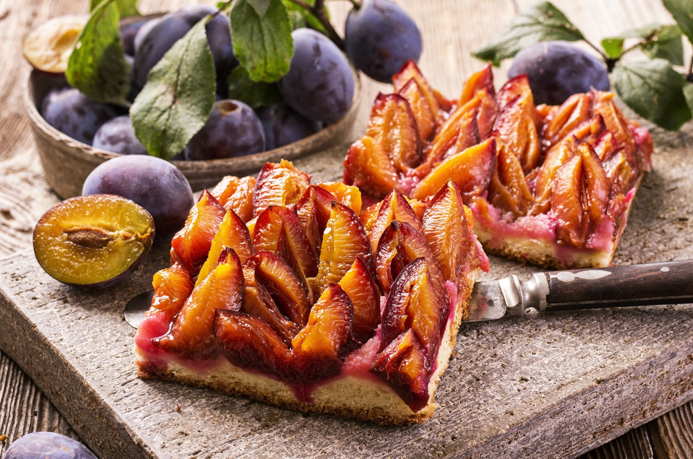 Plum,Pastry