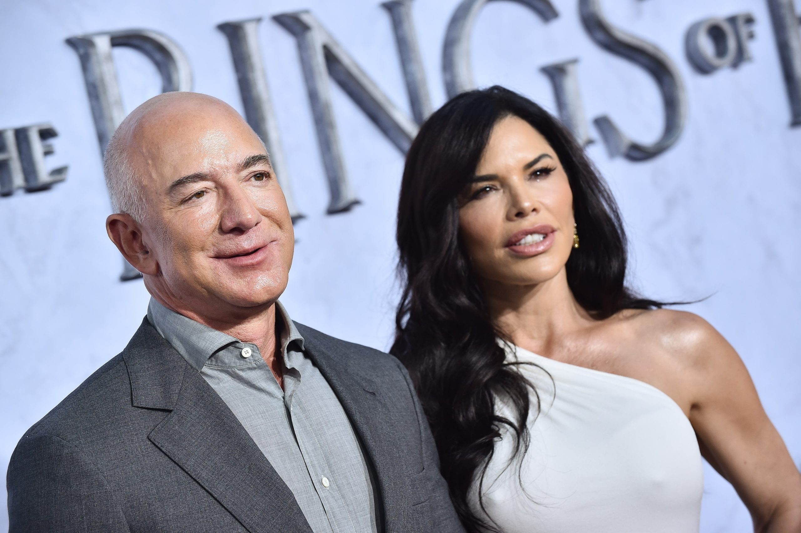 Jeff Bezos und seine Frau auf dem roten Teppich