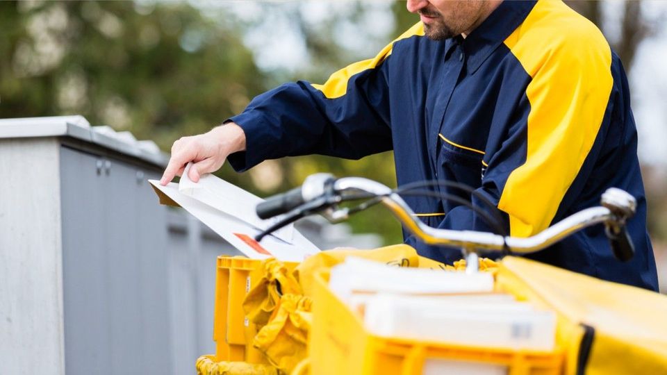 Postgesetz-Reform: Briefe verschicken wird länger dauern