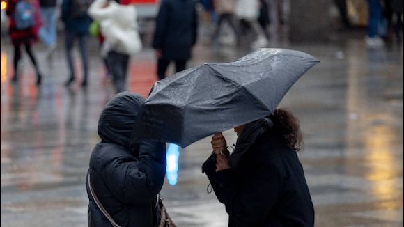 Wetterdienst warnt: Hier drohen zum Wochenstart Orkanböen