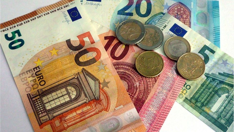 So viel mehr Geld bekommen Rentner 2024