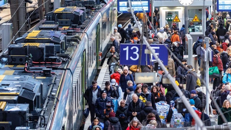 GDL ruft zu sechstägigem Streik auf: Was Reisende wissen müssen