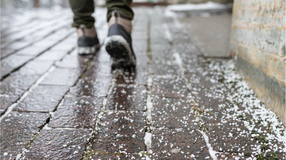 Glatteis in München: OB Dieter Reiter greift zu umstrittener Methode
