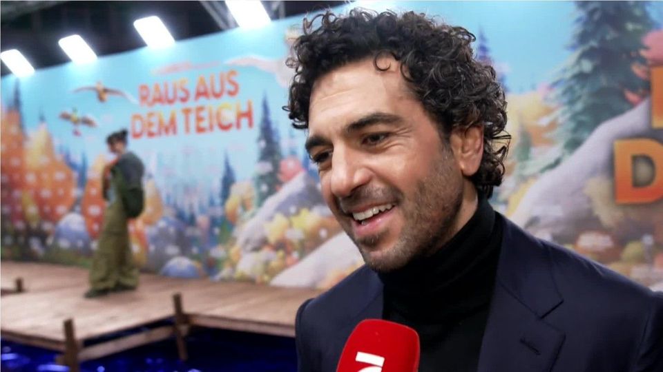 Private Einblicke: So feiert Elyas M’Barek mit seiner Frau Weihnachten