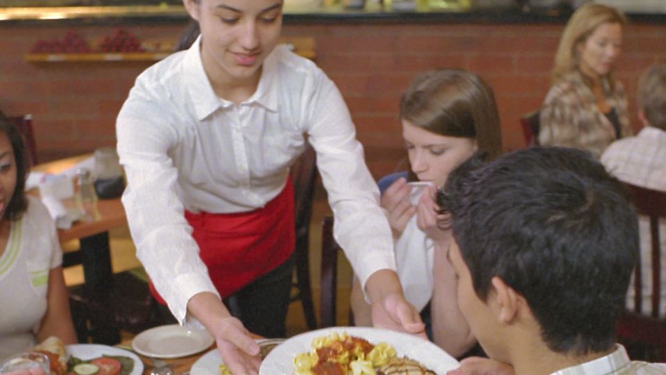 Gen Z leidet unter kurioser Angst in Restaurants