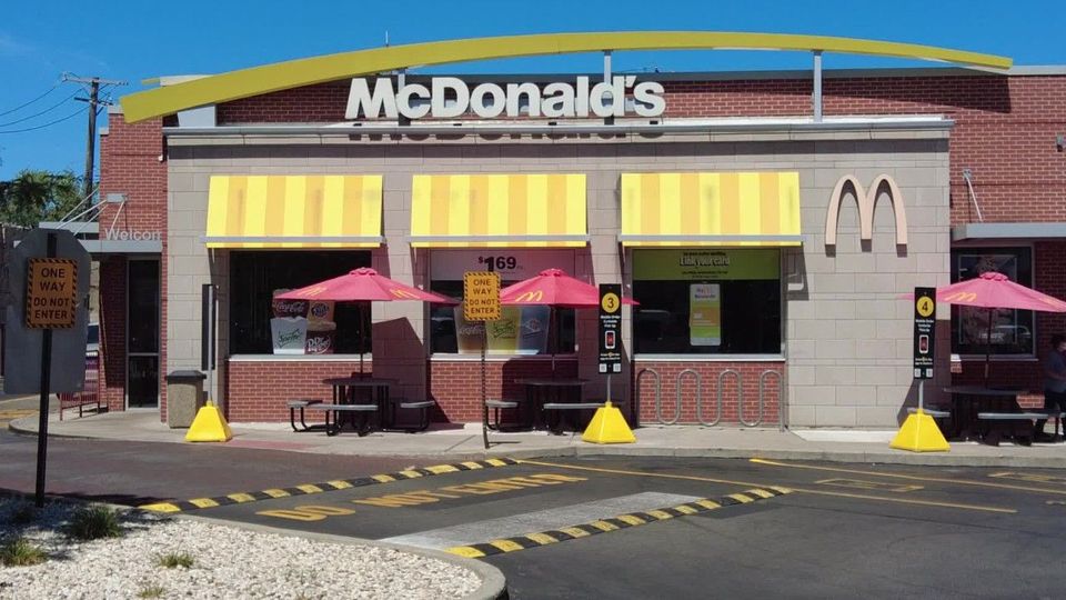 Bunte Getränke und hippe Sandwiches: McDonalds Restaurants für TikTok Generation