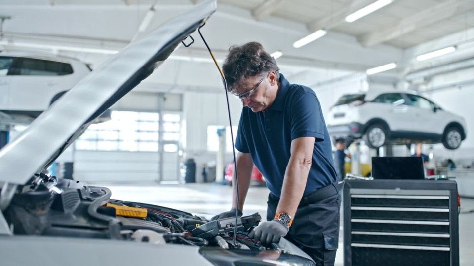Motorschaden droht: Etliche Autos zurückgerufen