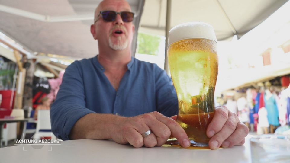 „Da fliegt mir der Hut weg!“ 15 Euro für ein kleines Bier auf Rhodos