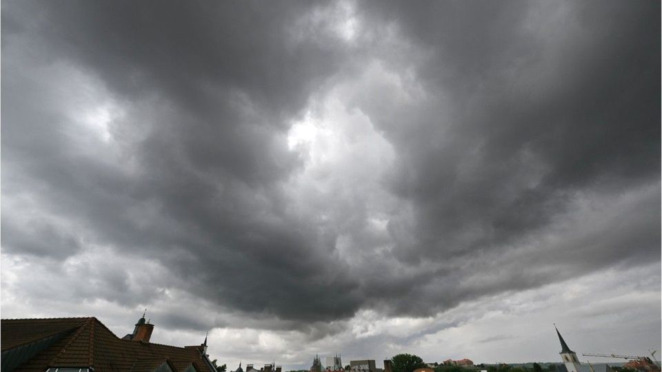 Erneut wechselhaftes Sommerwetter