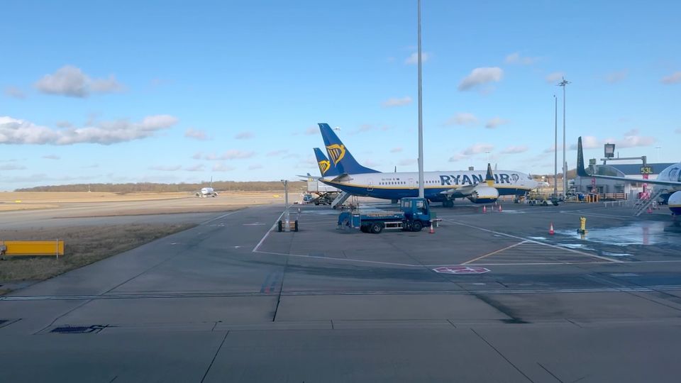 Flugticketsteuer bleibt hoch: Kein Spielraum im Haushalt