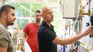 Betriebe schlagen Alarm: Azubis können nicht richtig Deutsch