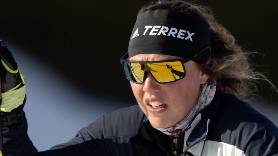 Verstorbene Biathletin: Dahlmeier widmet Tochter Kettenanhänger