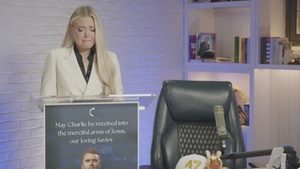 Kirk-Witwe äußert sich erstmals
