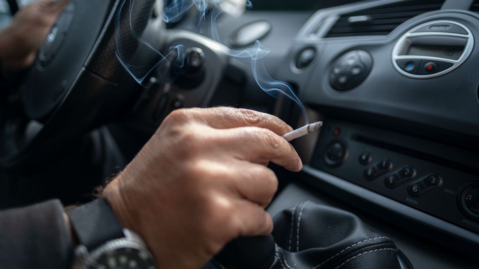 Rauchverbot im Auto mit Kindern