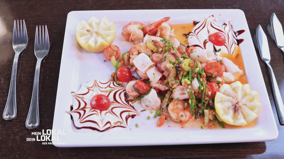 Oktopus und Meeresfrüchte als Vorspeise – und Suppe mit Curry?