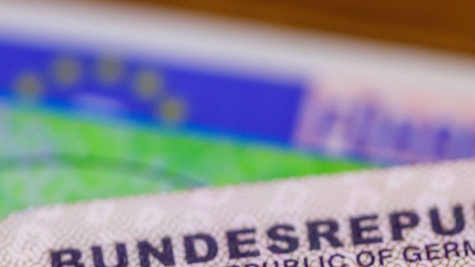 So teuer soll der neue Perso werden