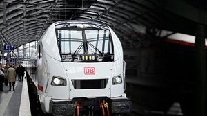Neuer ICE-Zug feiert Premiere