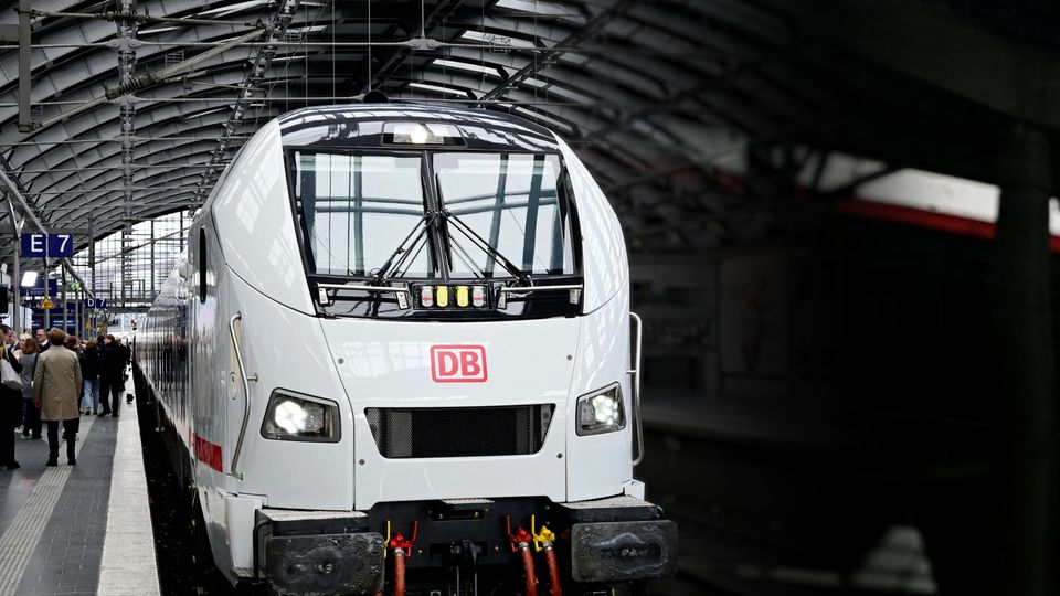 Neuer ICE-Zug feiert Premiere