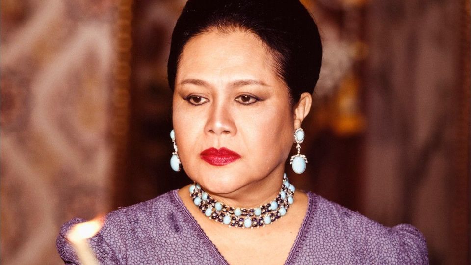 „Asiens Jacky Kennedy“: Thailands Ex-Königin Sirikit ist tot