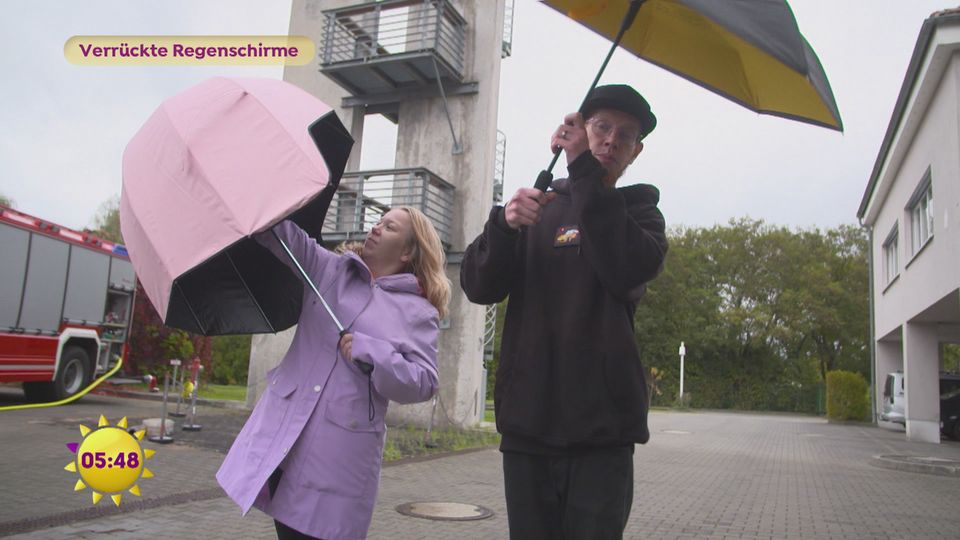 Ungewöhnliche Regenschirme im Test