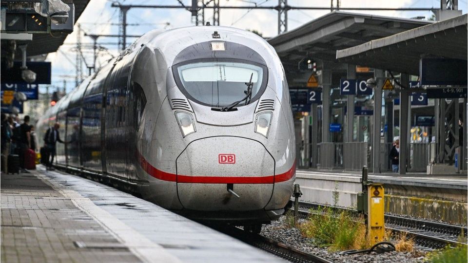 Bahn-Pünktlichkeit auf historischem Tief