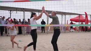 Prinz William spielt Beachvolleyball an der Copacabana