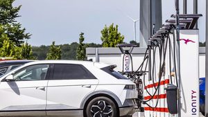 ADAC bemängelt Ladesäulen an Autobahnen