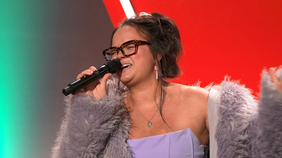 Sophie Brabetz berührt mit „I Miss You, I’m Sorry“