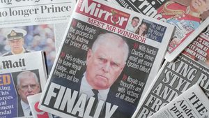 Brachte Andrew Prostituierte mit in den Palast?