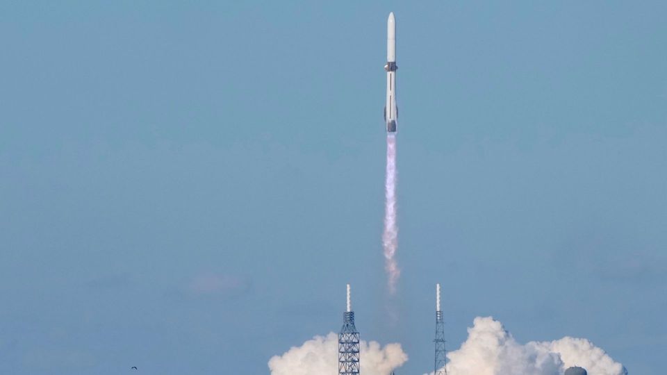 Bezos-Rakete zum Mars gestartet