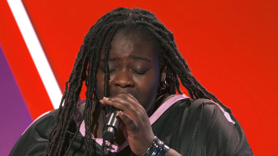 Joelisa Serwah André sorgt mit „Love In The Dark“ von Adele für Gänsehaut
