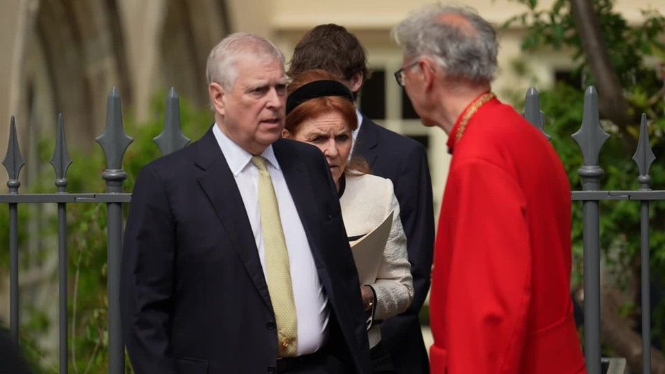 Trotz Titel-Entzug: Andrew bleibt Herzog