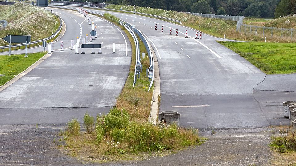 Gericht erlaubt Ausbau der A1-Lücke