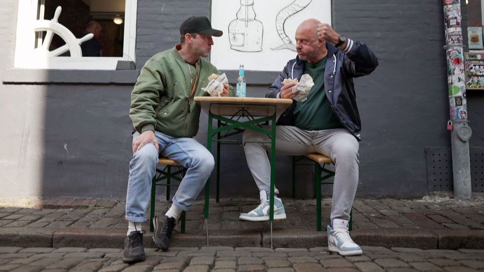 Outtake: Frühstück auf der Reeperbahn – Fischbrötchen für Alex und Frank
