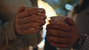 Linken-Chef fordert billigeren Glühwein