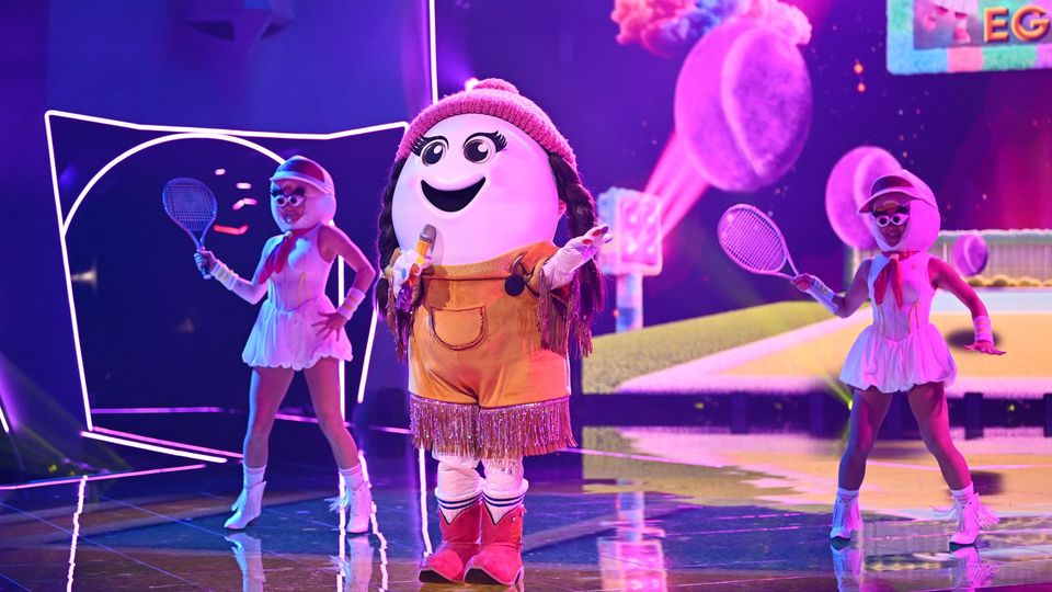 „Gimme! Gimme! Gimme!“: Eggi verzaubert mit ABBA-Power!