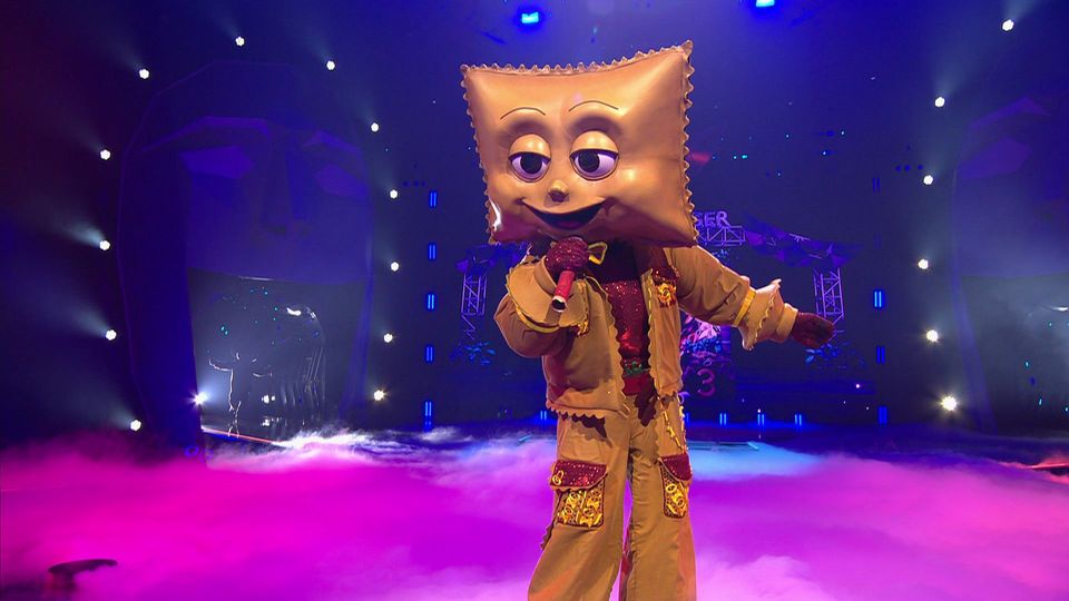 Rave-Ioli singt die Siegerhymne: „We Are The Champions“!