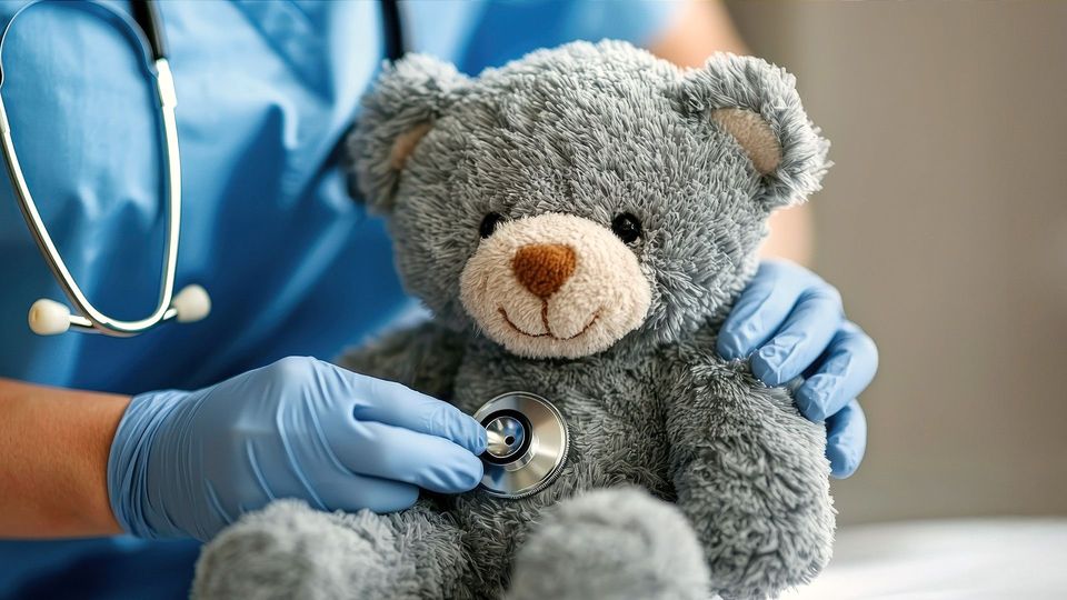Teddy-Klinik nimmt Kids Angst vorm Arzt