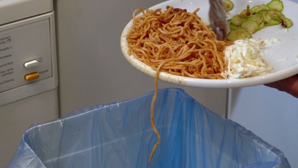 Mythen-Check: Welche Essensreste wirklich weg müssen