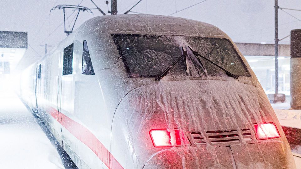 Sturmtief „Elli“ trifft Deutschland mit voller Wucht