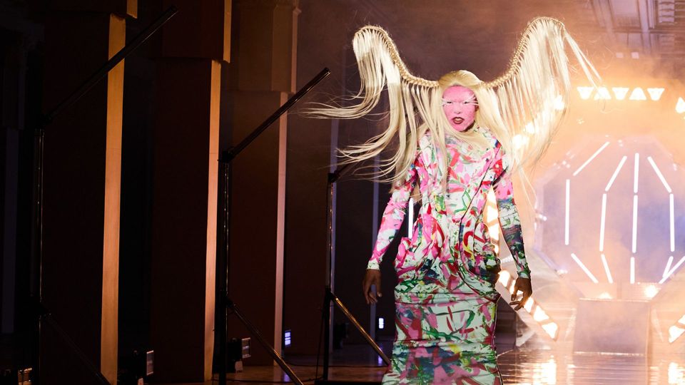 Vom All auf die Erde! Der intergalaktische Walk entscheidet alles!