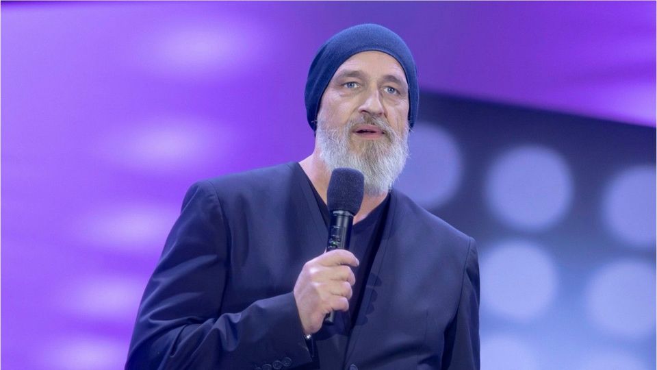 Komiker Torsten Sträter sagt Shows ab