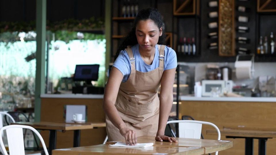 Mehr Mindestlohn: Lohn-Plus kostet Jobs