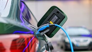 Regierung fördert E-Auto-Kauf