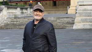 Phil Collins: Musiklegende braucht 24-Stunden-Pflegekraft