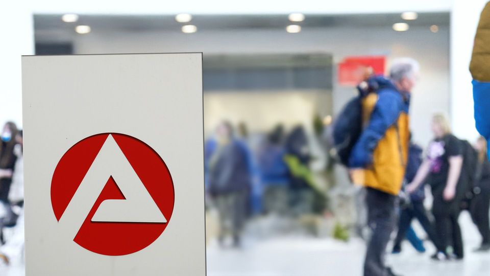 Mehr als drei Millionen Arbeitslose