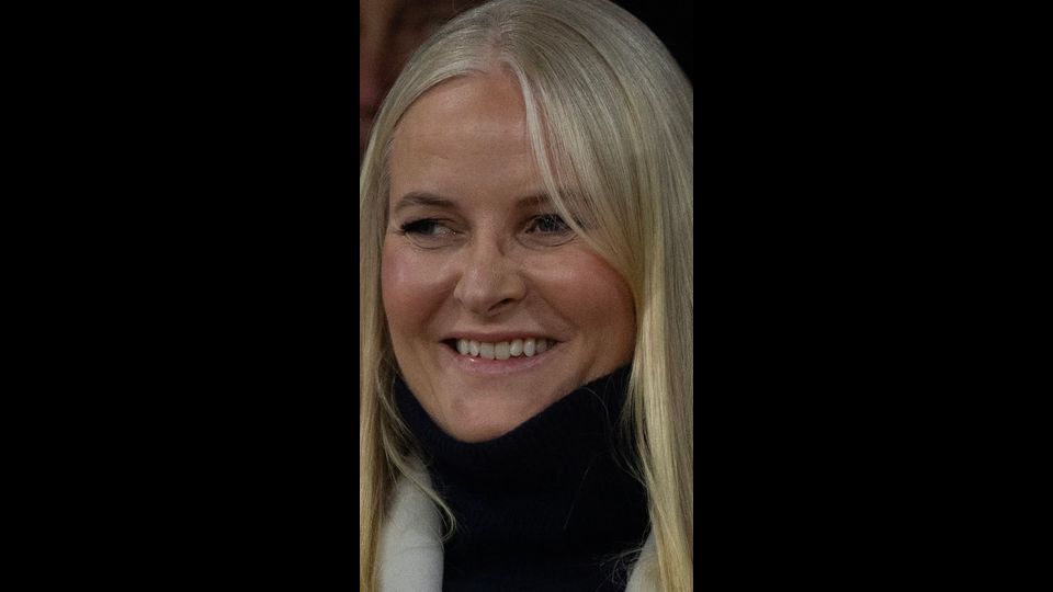 Darf Mette-Marit noch Königin werden?