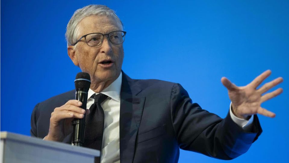 Gates bricht Schweigen in Epstein-Affäre