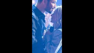 Schlagerstar bekommt auf Bühne Heiratsantrag