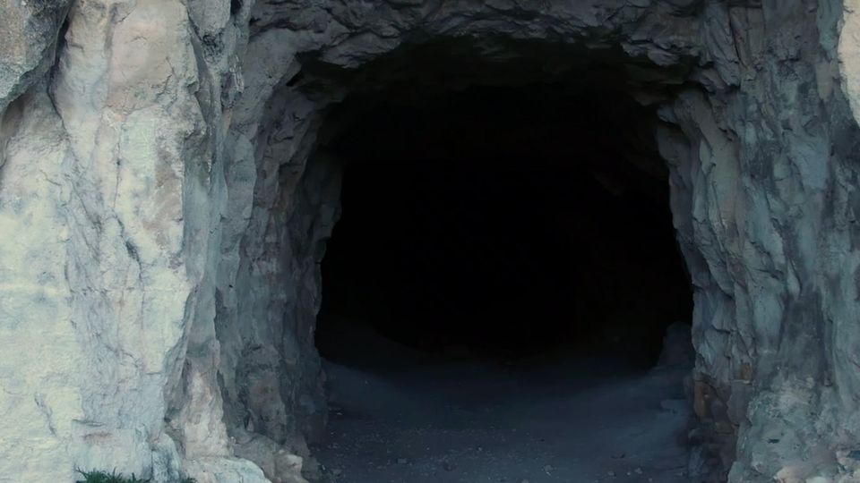 Gefahr aus dem Eis? 5.000 Jahre alter Superkeim gefunden